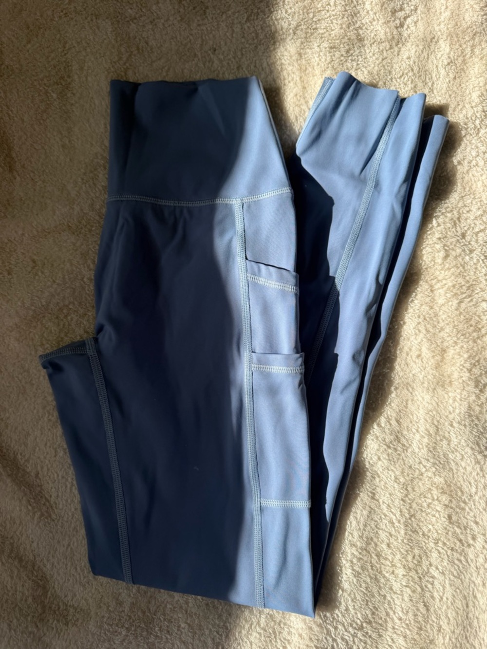 Offline by aerie leggings size small - Picture 2 of 3